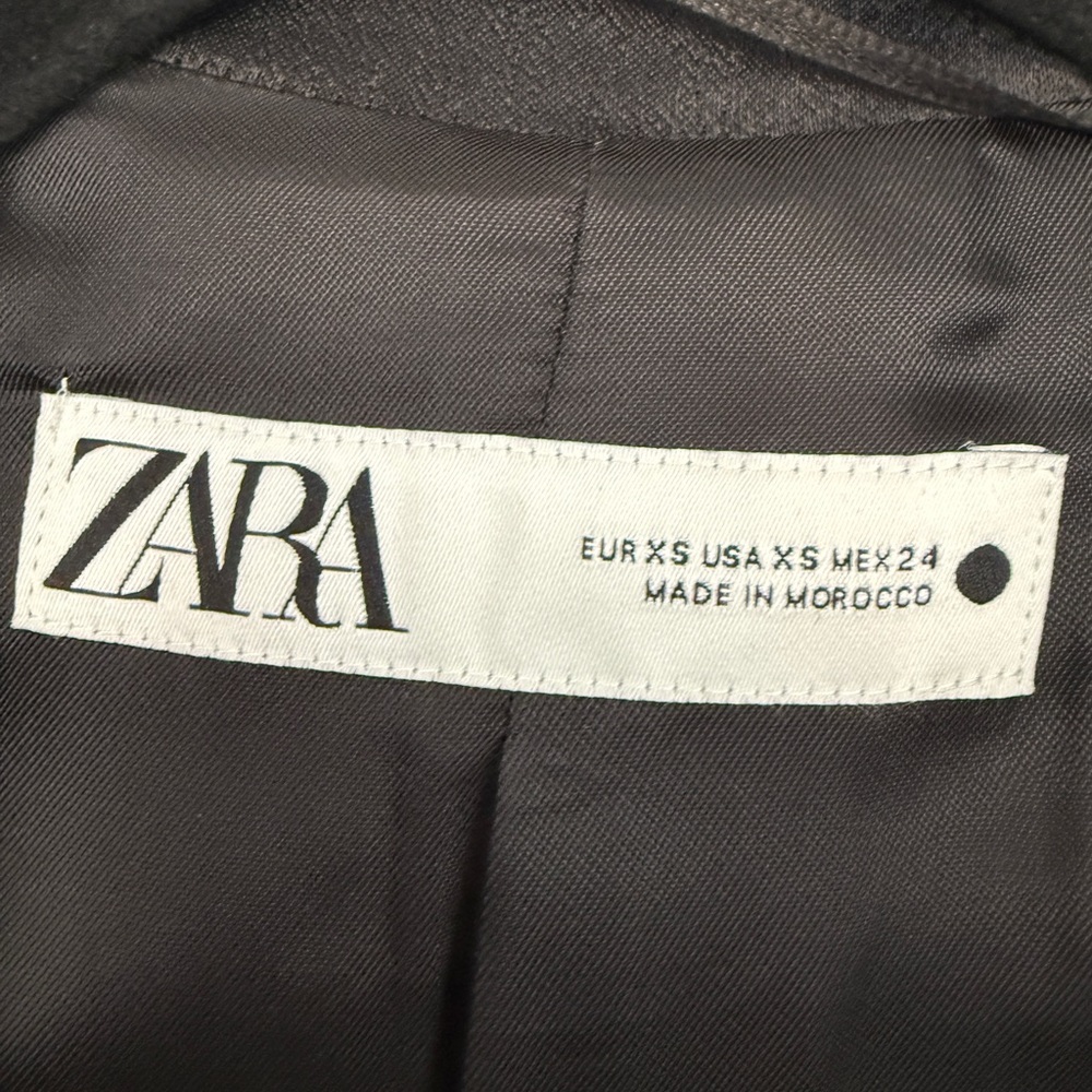 Zara Collection Women's Flowy Black Satin Blazer | NWT | Size XS - Picture 2 of 5